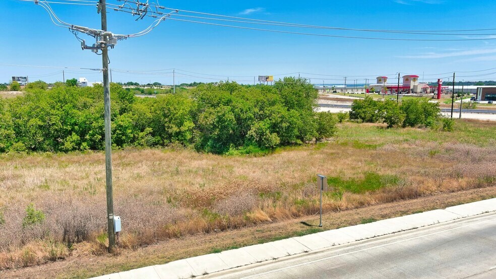 More Photos Of Interstate 30 @ Chapel Creek, Fort Worth Land For Sale