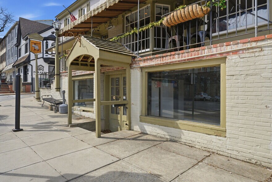 More Photos Of 201 E State St, Kennett Square Storefront For Lease