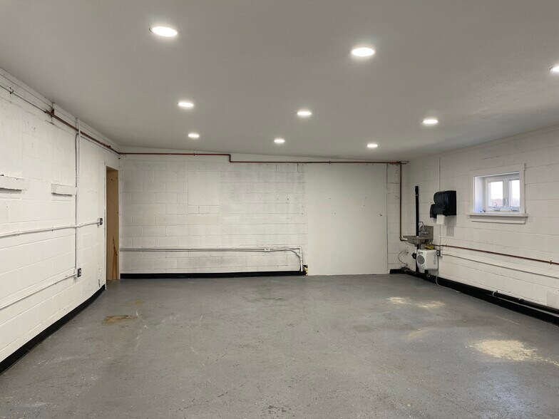 More Photos Of 4270-4286 Seven Hills Rd, Castro Valley Storefront For Lease