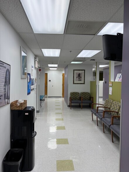 More Photos Of 680 Broadway, Paterson Hospital For Lease