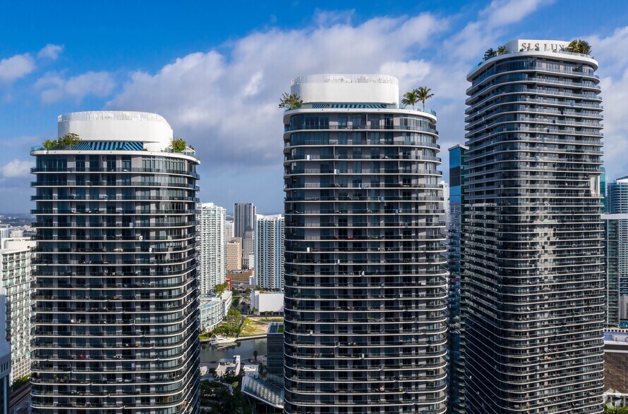 More Photos Of 25 SW 9th St, Miami Office Residential For Sale