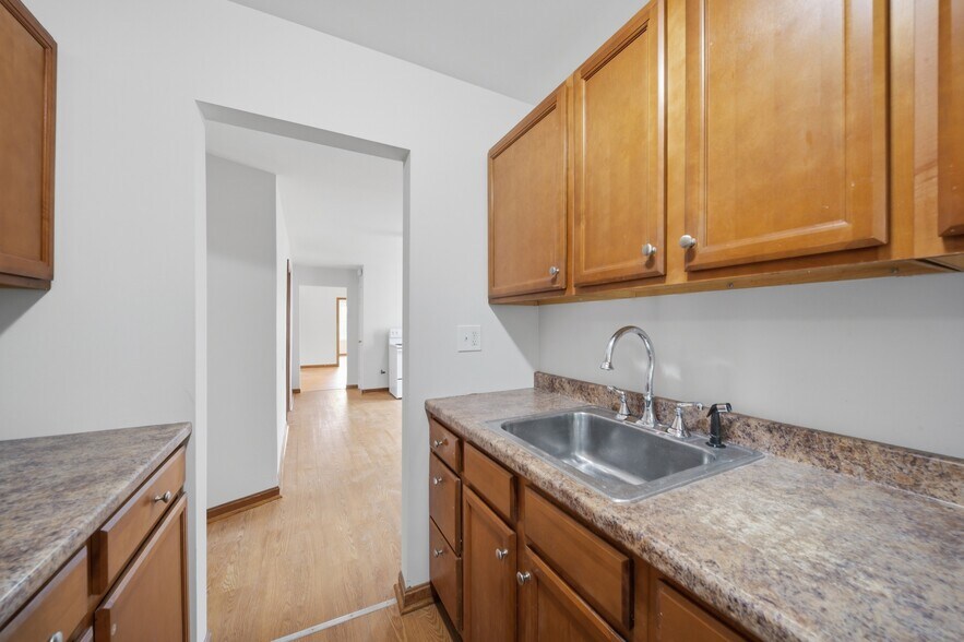 More Photos Of 61 B St, Manchester Multifamily For Sale