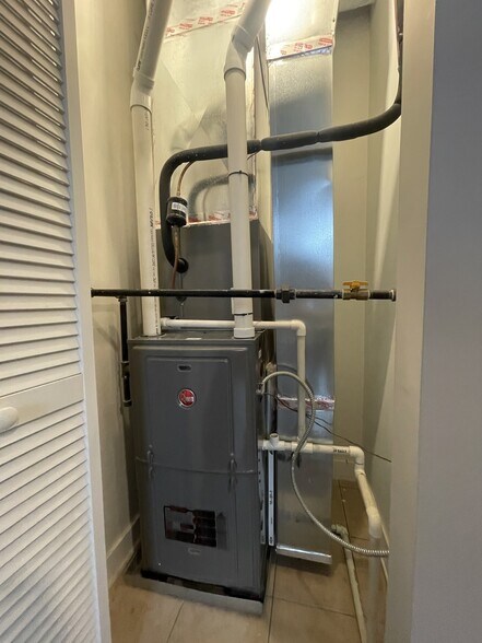 More Photos Of 2400 S Troy St, Chicago Apartments For Sale