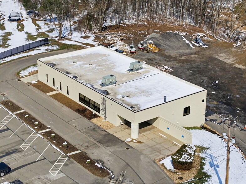 More Photos Of 221 Russellton Dorseyville Rd, Cheswick Medical For Lease