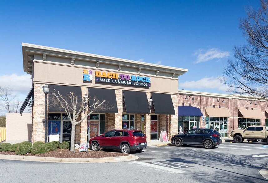 More Photos Of 3130 Mathis Airport Pky, Suwanee Storefront For Lease