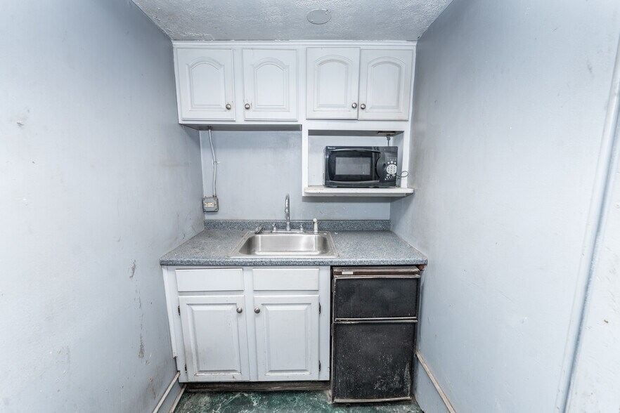 More Photos Of 4040 Saltsburg Rd, Murrysville Auto Repair For Sale