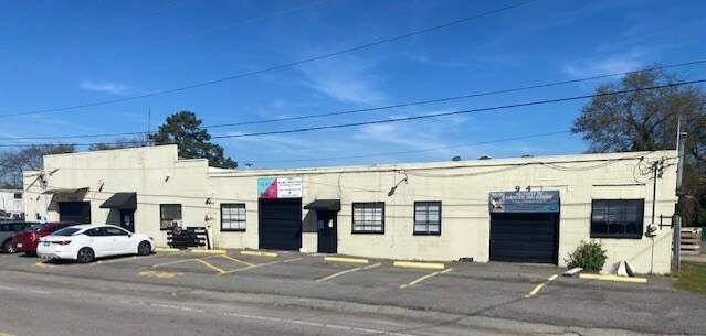 Primary Photo Of 914-920 Holland Ave, Cayce Manufacturing For Lease