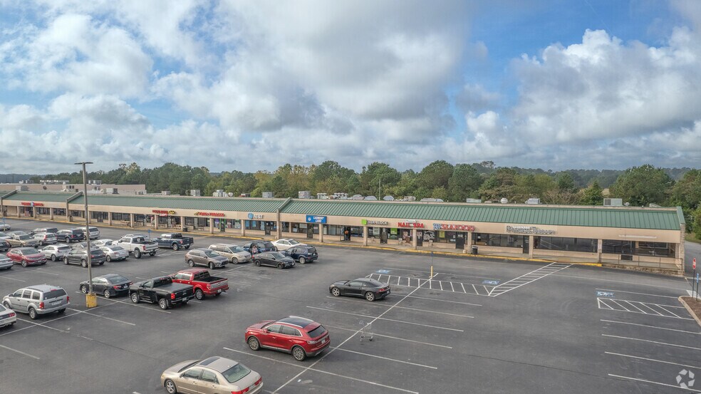 More Photos Of 1248-1290 Smithfield Plz, Smithfield Storefront For Lease