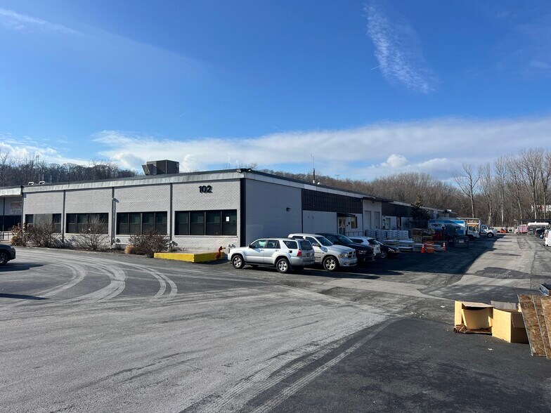 Primary Photo Of 102 Fairview Park Dr, Elmsford Warehouse For Lease