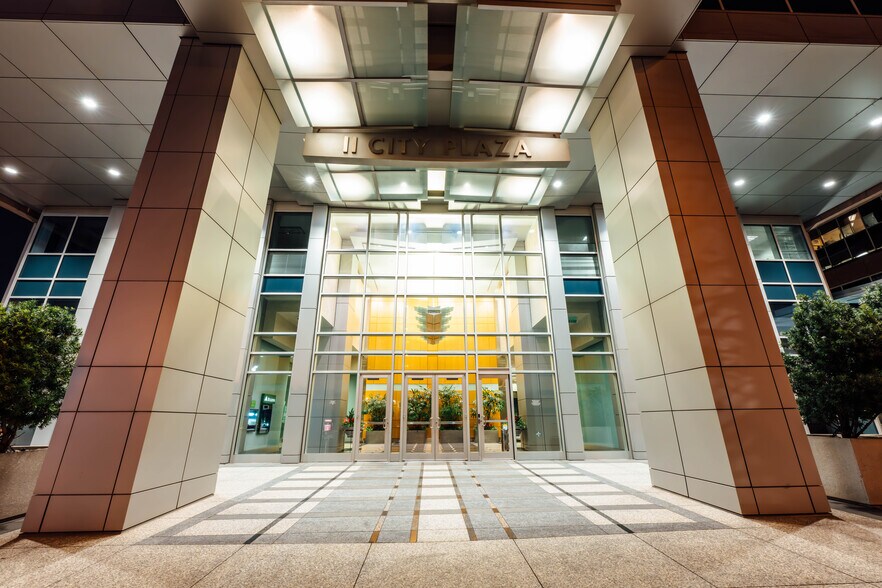 More Photos Of 400 Convention St, Baton Rouge Office For Lease