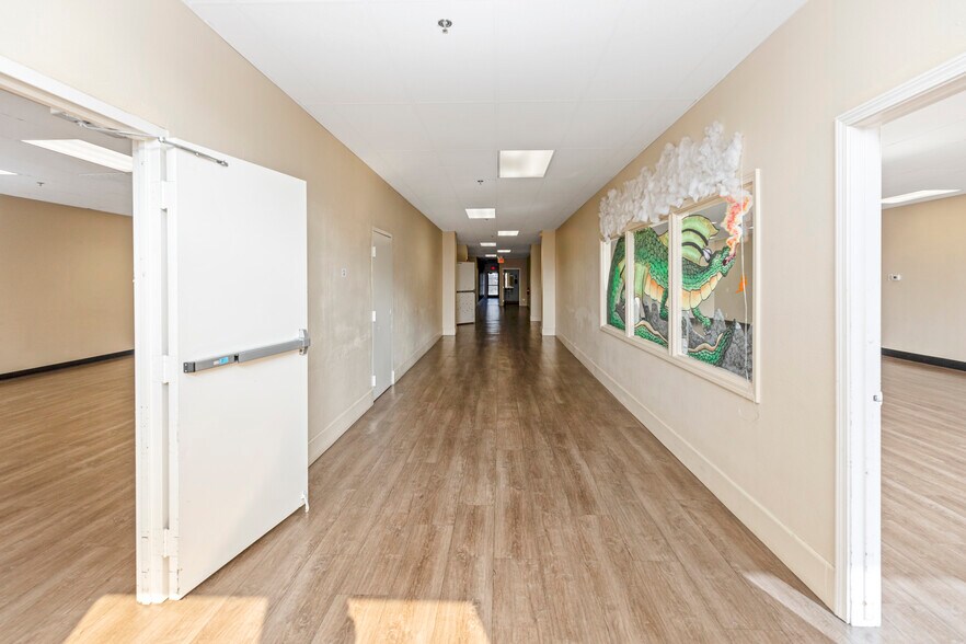 More Photos Of 333 W 18th St, Merced Office For Sale