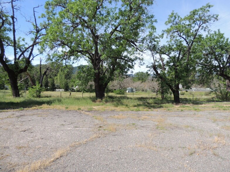 More Photos Of 21720 S State Highway 29, Middletown Storefront Retail Office For Sale