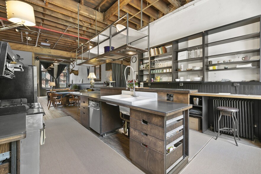 More Photos Of 411 Kent Ave, Brooklyn Storefront Retail Office For Sale