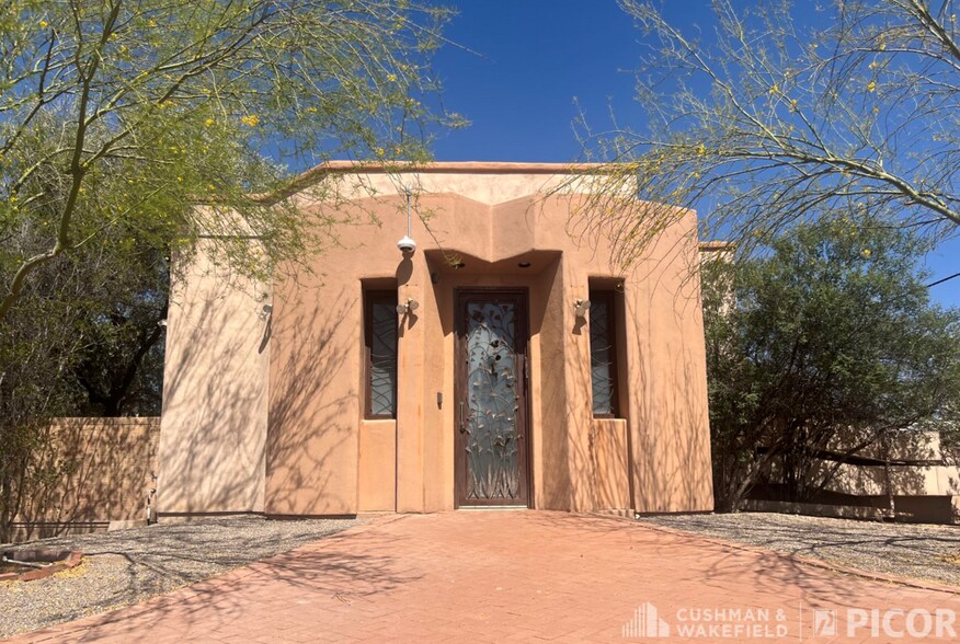 More Photos Of 5150 E 5th St, Tucson Specialty For Sale