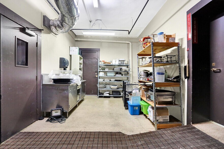 More Photos Of 35 S Main St, Batesville Warehouse For Sale