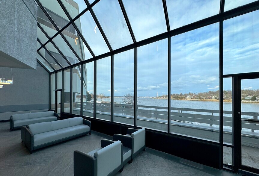 More Photos Of 310 E Shore Rd, Great Neck Medical For Lease