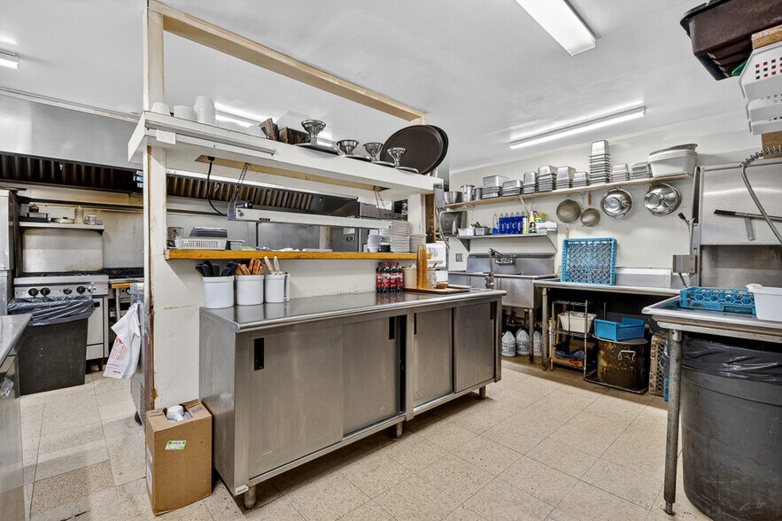 More Photos Of 1281 OH-183, Atwater Restaurant For Sale