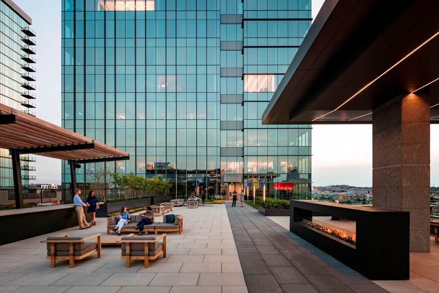 More Photos Of 1201 Demonbreun St, Nashville Office For Lease