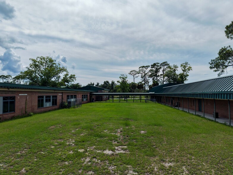 More Photos Of 502 N Center St, Perry Schools For Sale
