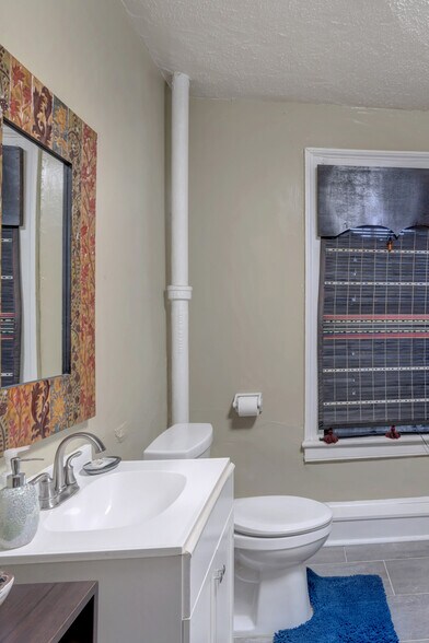 More Photos Of 834 Monticello Rd, Charlottesville Storefront Retail Residential For Sale