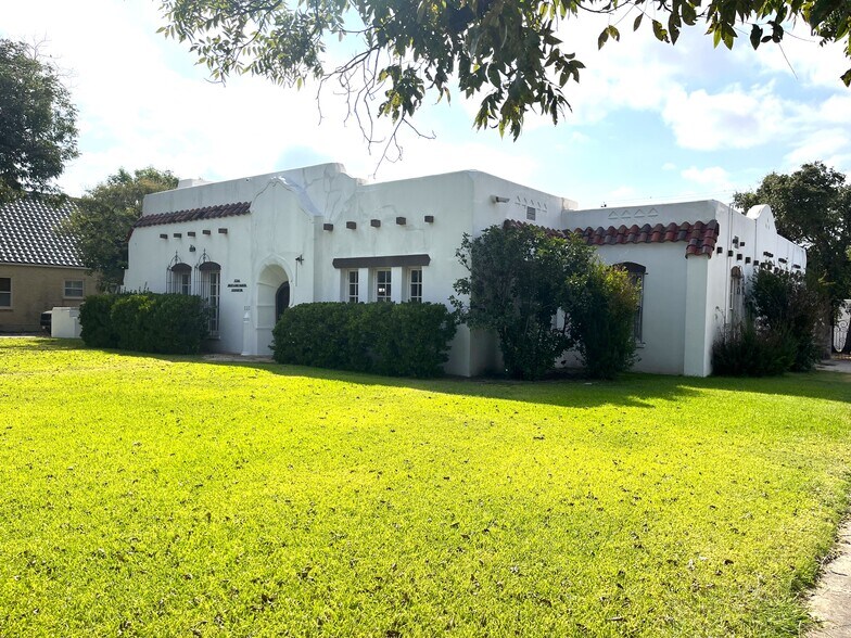 Primary Photo Of 233 W Twohig Ave, San Angelo Office For Sale