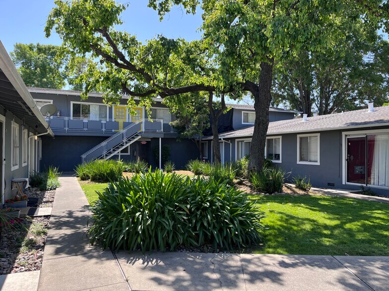 Primary Photo Of 2483-2491 Whitney Dr, Mountain View Apartments For Sale