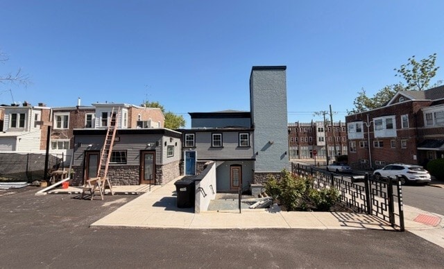 More Photos Of 2501 N Market St, Wilmington Storefront Retail Residential For Lease