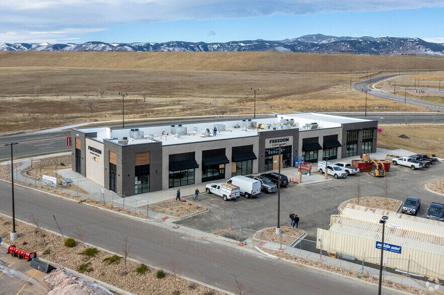 More Photos Of 15177 Candelas Pky, Arvada Restaurant For Lease