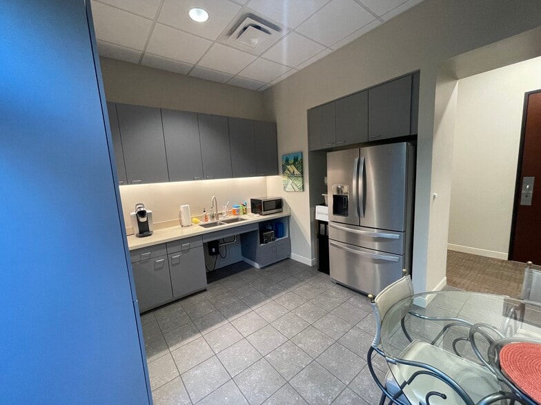 More Photos Of 6827 Camp Bullis Rd, San Antonio Medical For Lease
