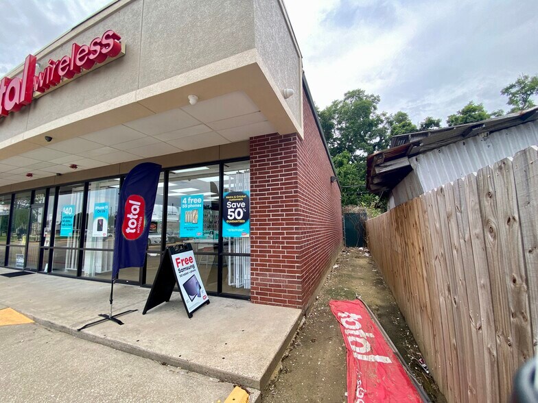 More Photos Of 2745-2765 Washington Blvd, Beaumont General Retail For Sale