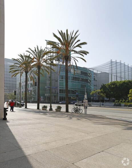 More Photos Of 3680 Wilshire Blvd, Los Angeles Health Club For Lease