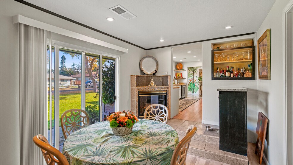 More Photos Of 1403 Rowena Way, Sacramento Specialty For Sale