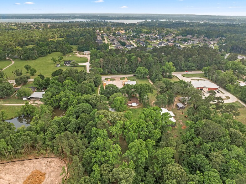 More Photos Of 18222 W FM 1097 Rd, Montgomery Flex For Lease