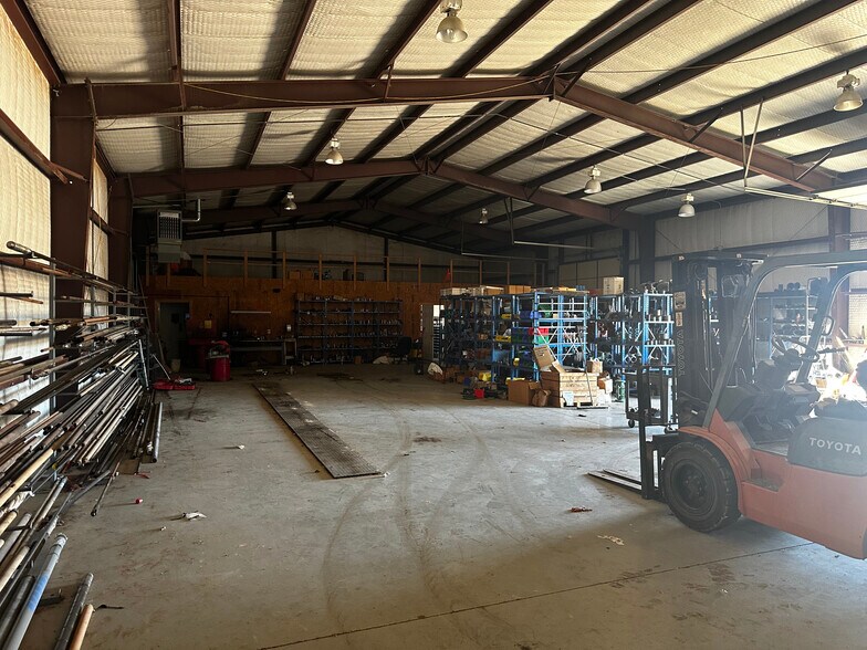 More Photos Of 1115 W Broadway St, Denver City Industrial For Sale