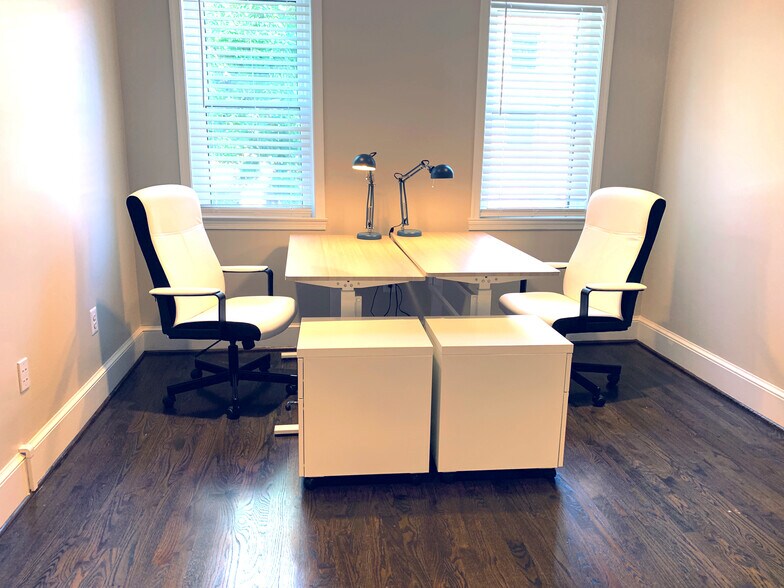 More Photos Of 123 N Henry St, Alexandria Office For Lease