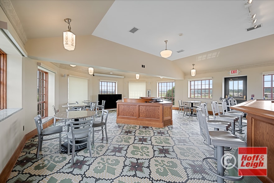 More Photos Of 1800 Triplett Blvd, Akron Restaurant For Sale