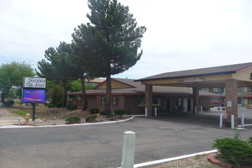 Primary Photo Of 3460 E Fry Blvd, Sierra Vista Hotel For Sale