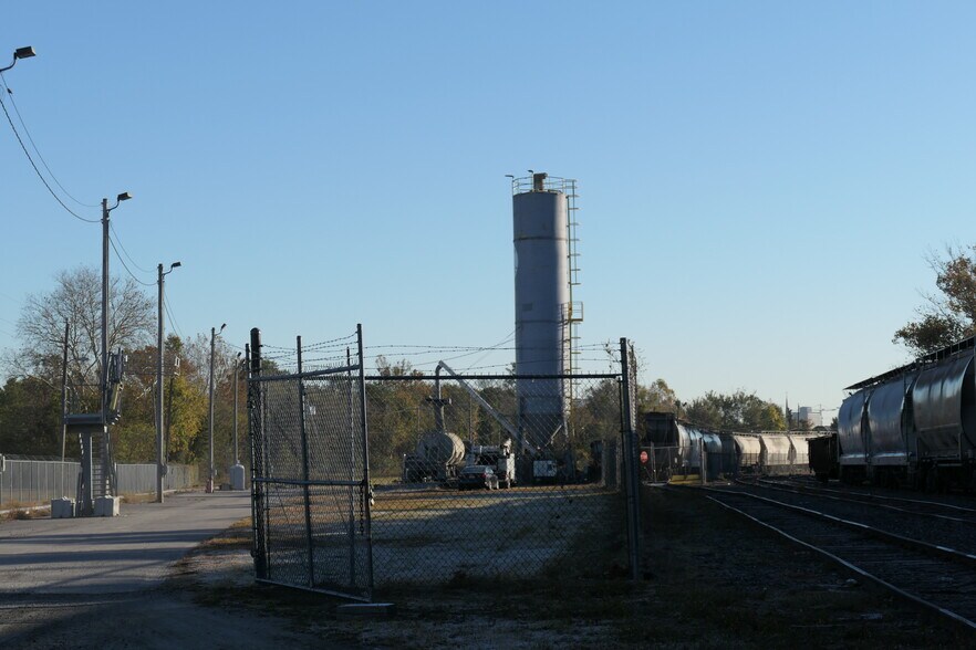 More Photos Of 800 Constitution Ave, Portsmouth Land For Lease