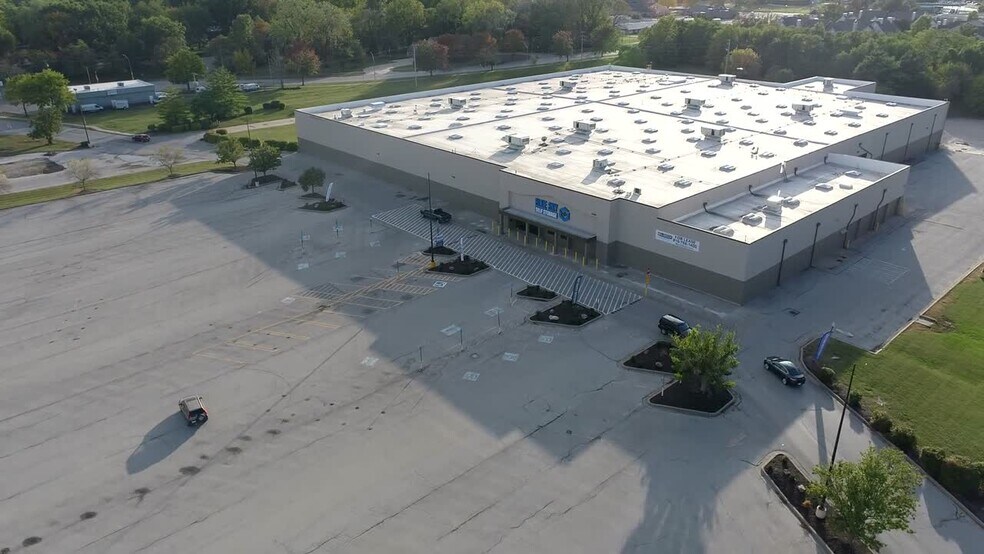 12420 S Us Highway 71, Grandview, MO 64030 Freestanding For Sale