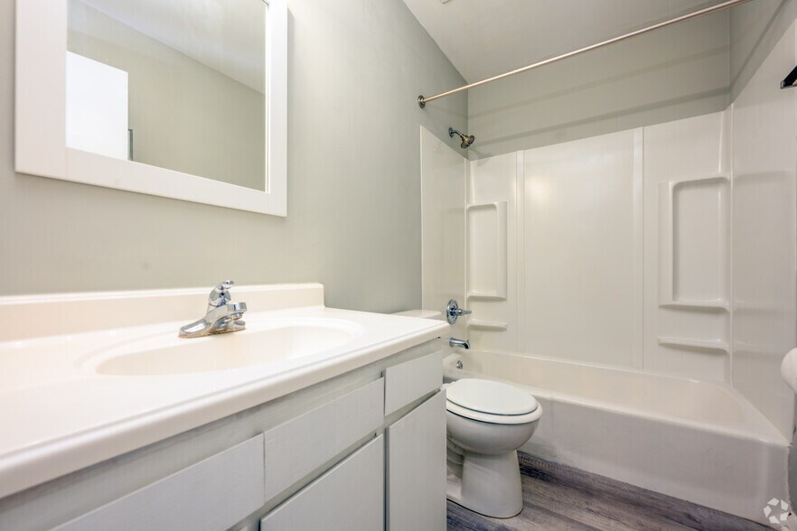 More Photos Of 4037 S Rose St, Kalamazoo Apartments For Sale