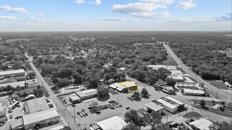 More Photos Of 189 Broadway St, Alba Storefront Retail Office For Sale