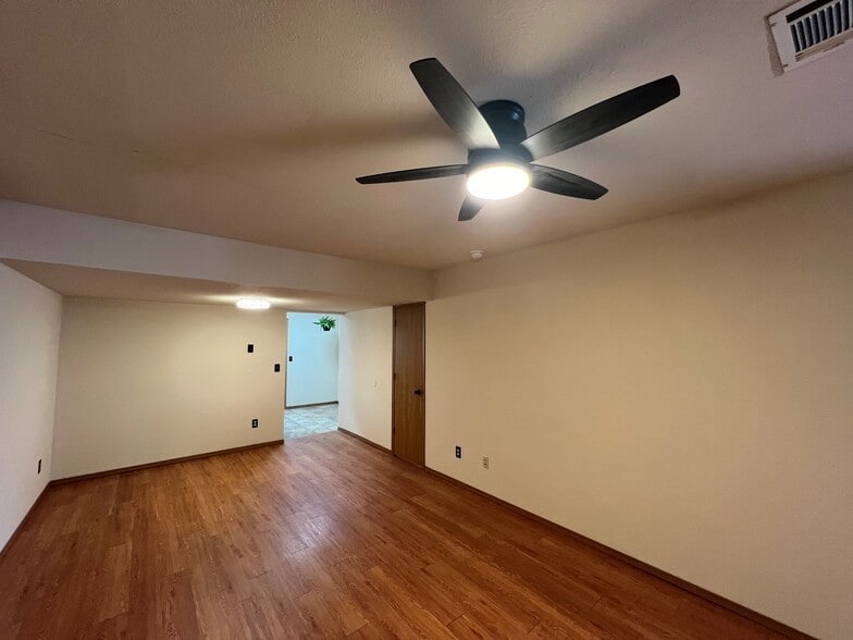 More Photos Of 24890 Scenic Dr, Waynesville Apartments For Sale