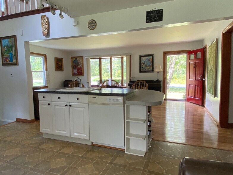 More Photos Of 2275 Duanesburg Rd, Duanesburg Veterinarian Kennel For Sale