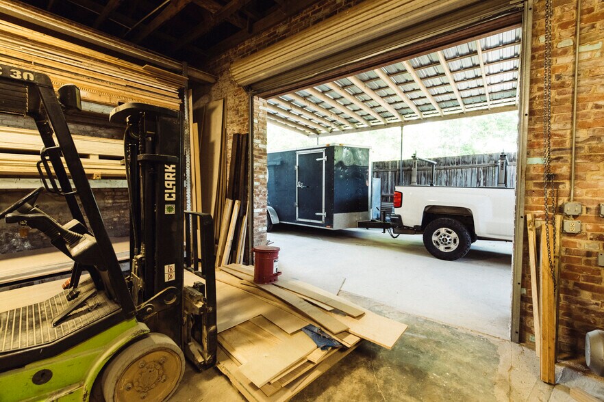 More Photos Of 75 Main St, Maxwell Warehouse For Sale