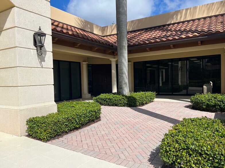 More Photos Of 340 Columbia Dr, West Palm Beach Office For Lease