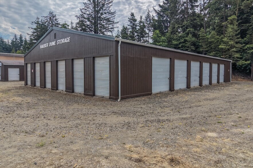 More Photos Of 93697 Storage Dr, North Bend Specialty For Sale