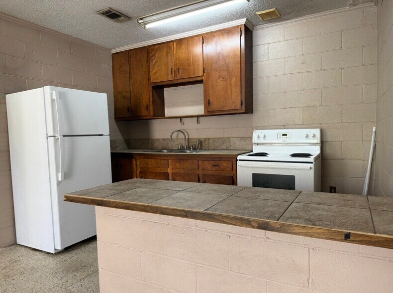 More Photos Of 110 College Dr, Brewton Apartments For Sale
