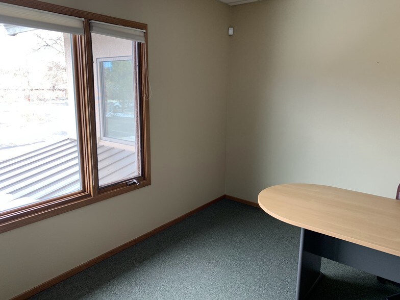 More Photos Of 3225 Templeton Gap Rd, Colorado Springs Office For Lease