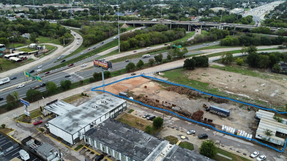More Photos Of 1550 N Loop, Houston Land For Lease