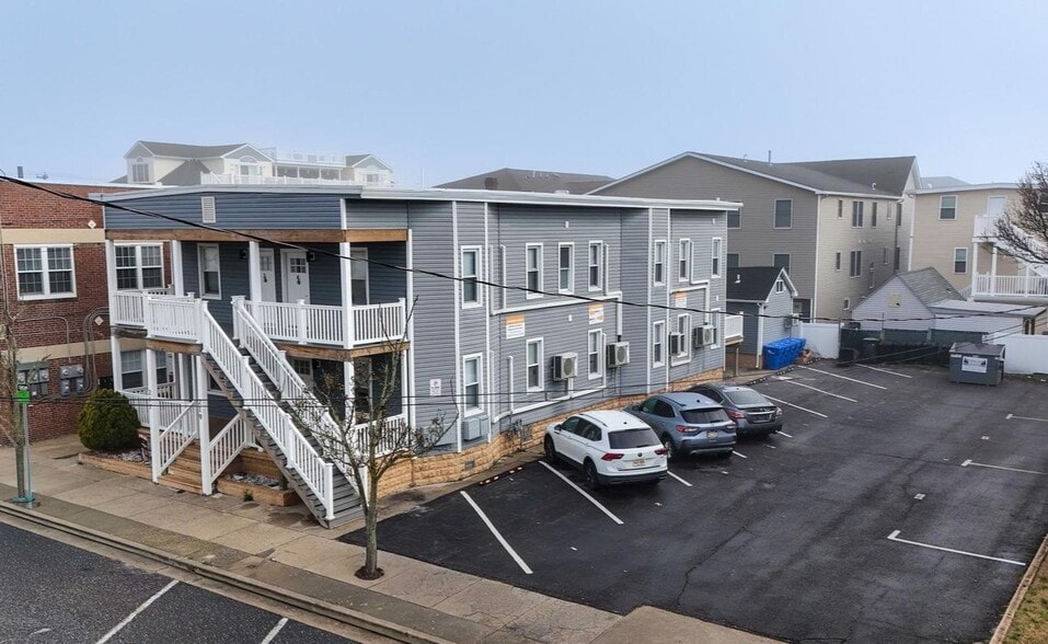 More Photos Of 217-221 Burk Ave, Wildwood Apartments For Sale